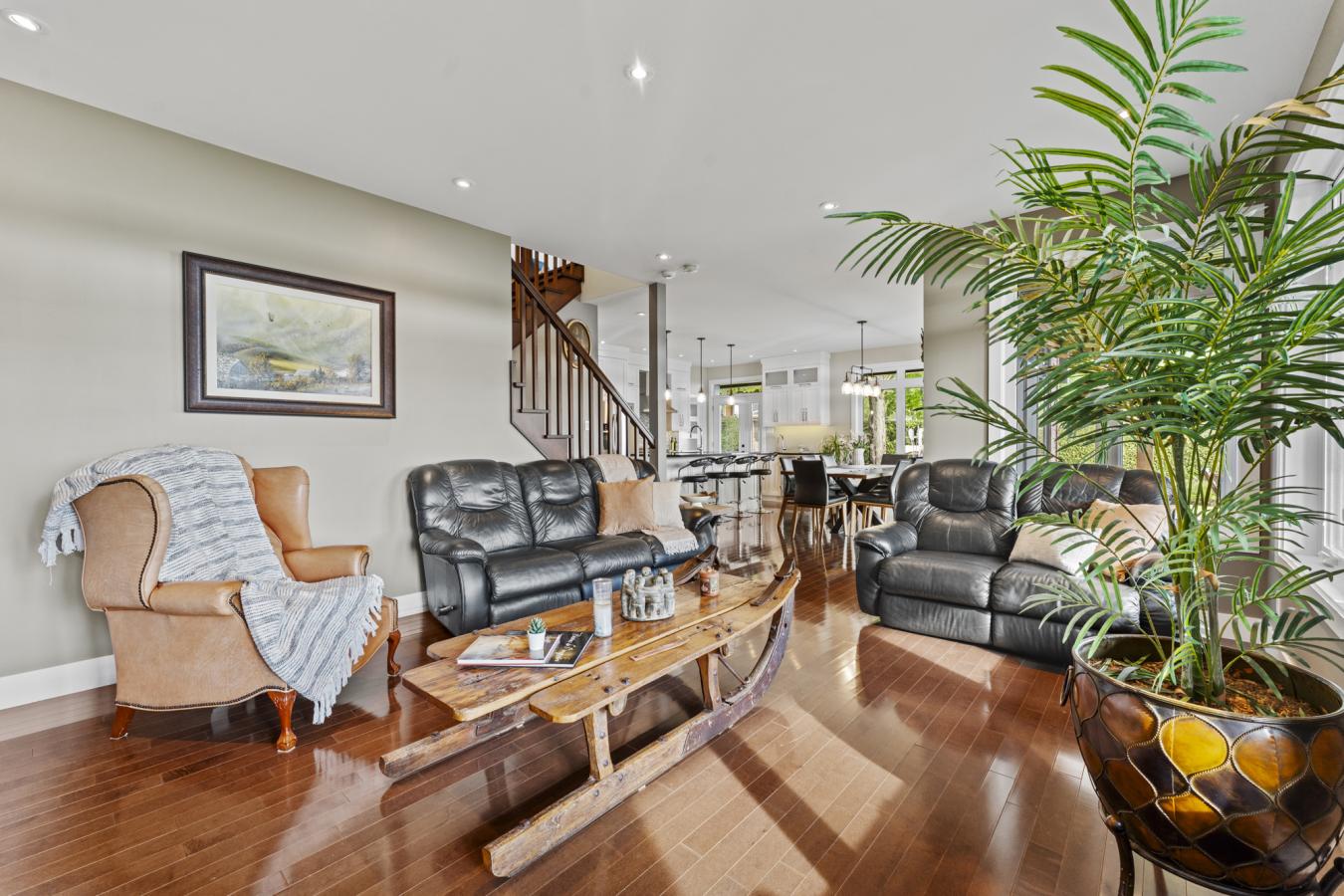 Magog, QC, J1X 3W2, Canada, 4 Bedrooms Bedrooms, ,2 BathroomsBathrooms,Residential,For Sale,1844450