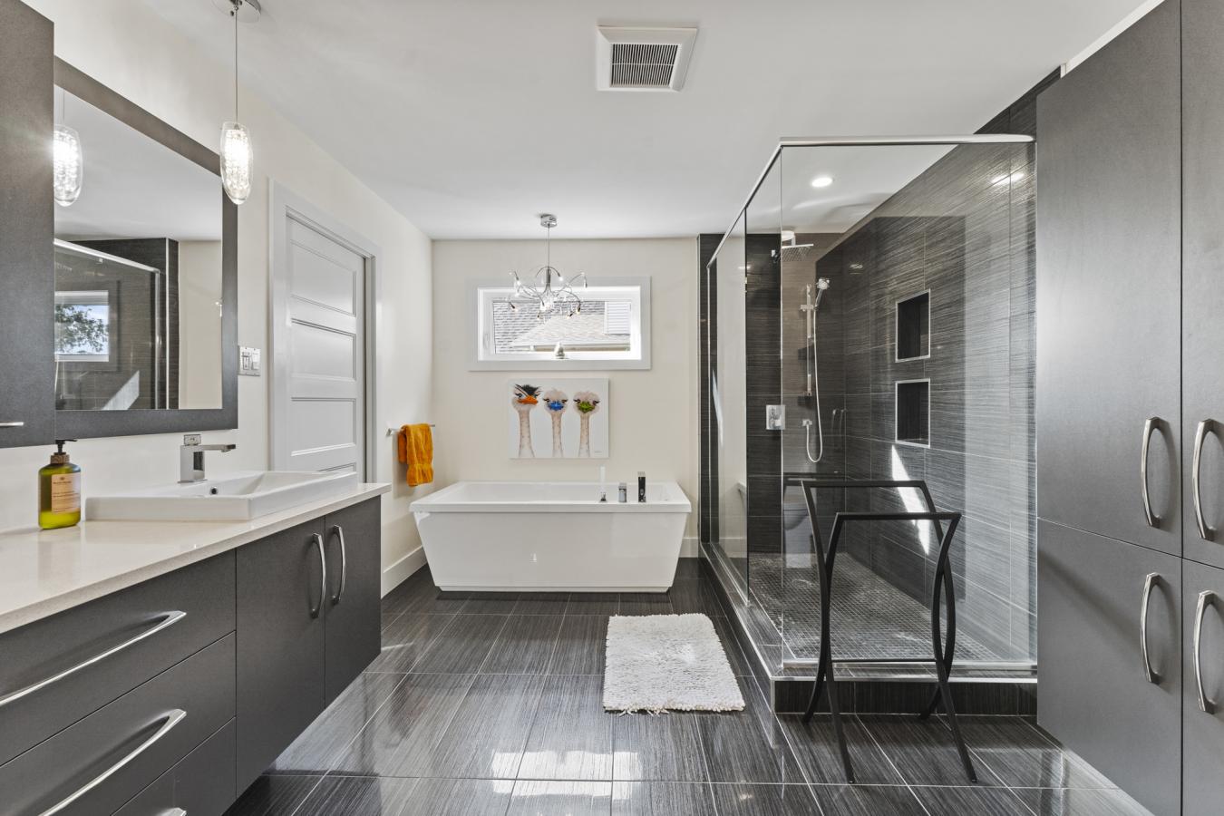 Magog, QC, J1X 3W2, Canada, 4 Bedrooms Bedrooms, ,2 BathroomsBathrooms,Residential,For Sale,1844450