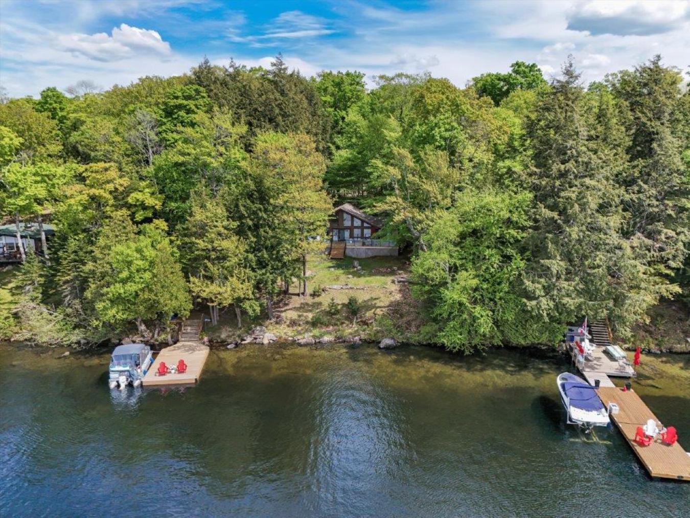 Lake Of Bays, Muskoka, P0B 1A0, Canada, 3 Bedrooms Bedrooms, ,1 BathroomBathrooms,Residential,For Sale,1844449
