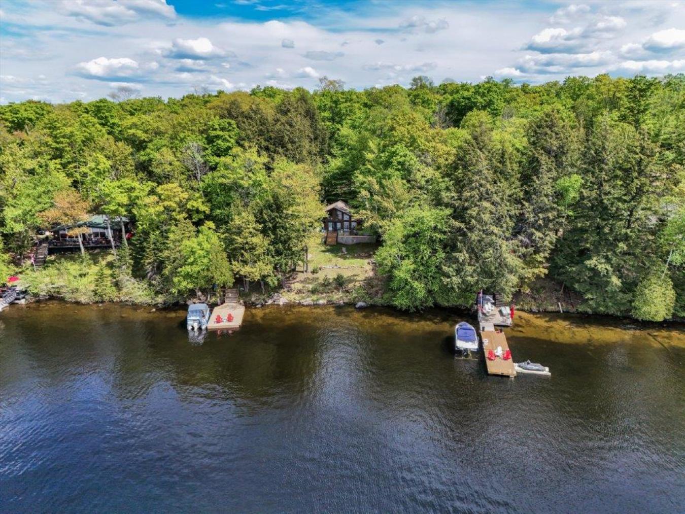Lake Of Bays, Muskoka, P0B 1A0, Canada, 3 Bedrooms Bedrooms, ,1 BathroomBathrooms,Residential,For Sale,1844449