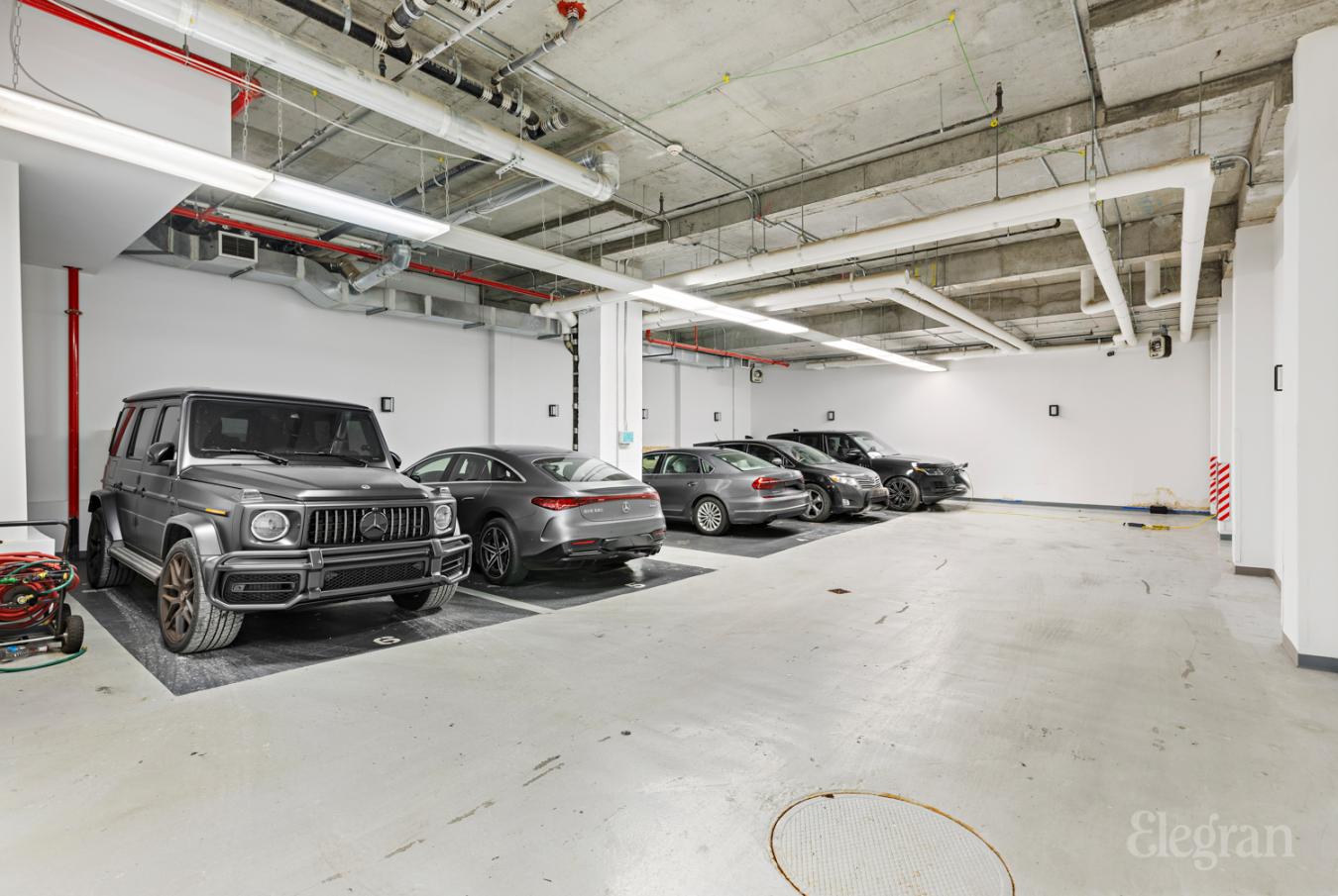 New York, New York, 10001-1314, United States, 3 Bedrooms Bedrooms, ,3 BathroomsBathrooms,Residential,For Sale,1839649