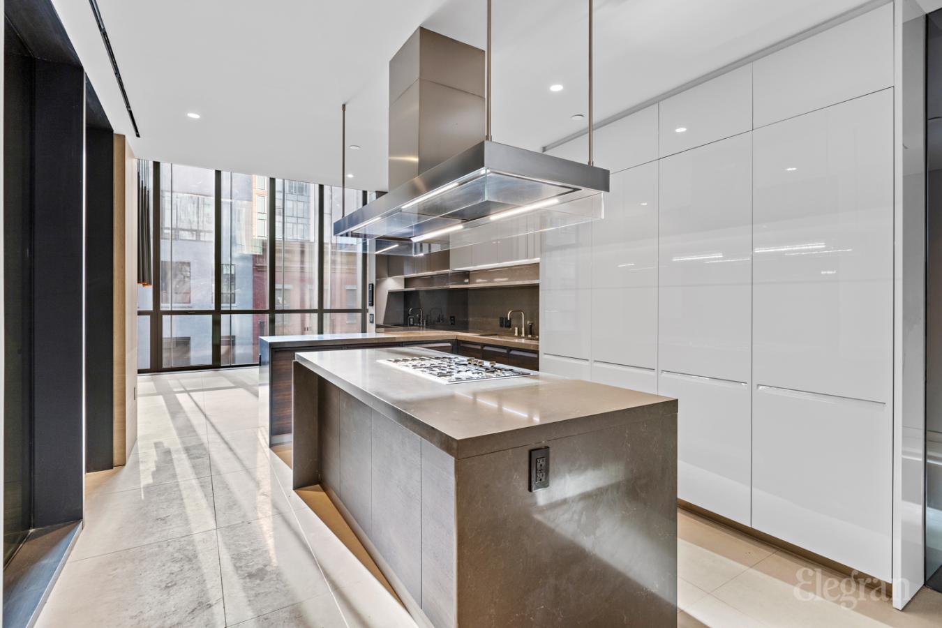 New York, New York, 10001-1314, United States, 3 Bedrooms Bedrooms, ,3 BathroomsBathrooms,Residential,For Sale,1839649