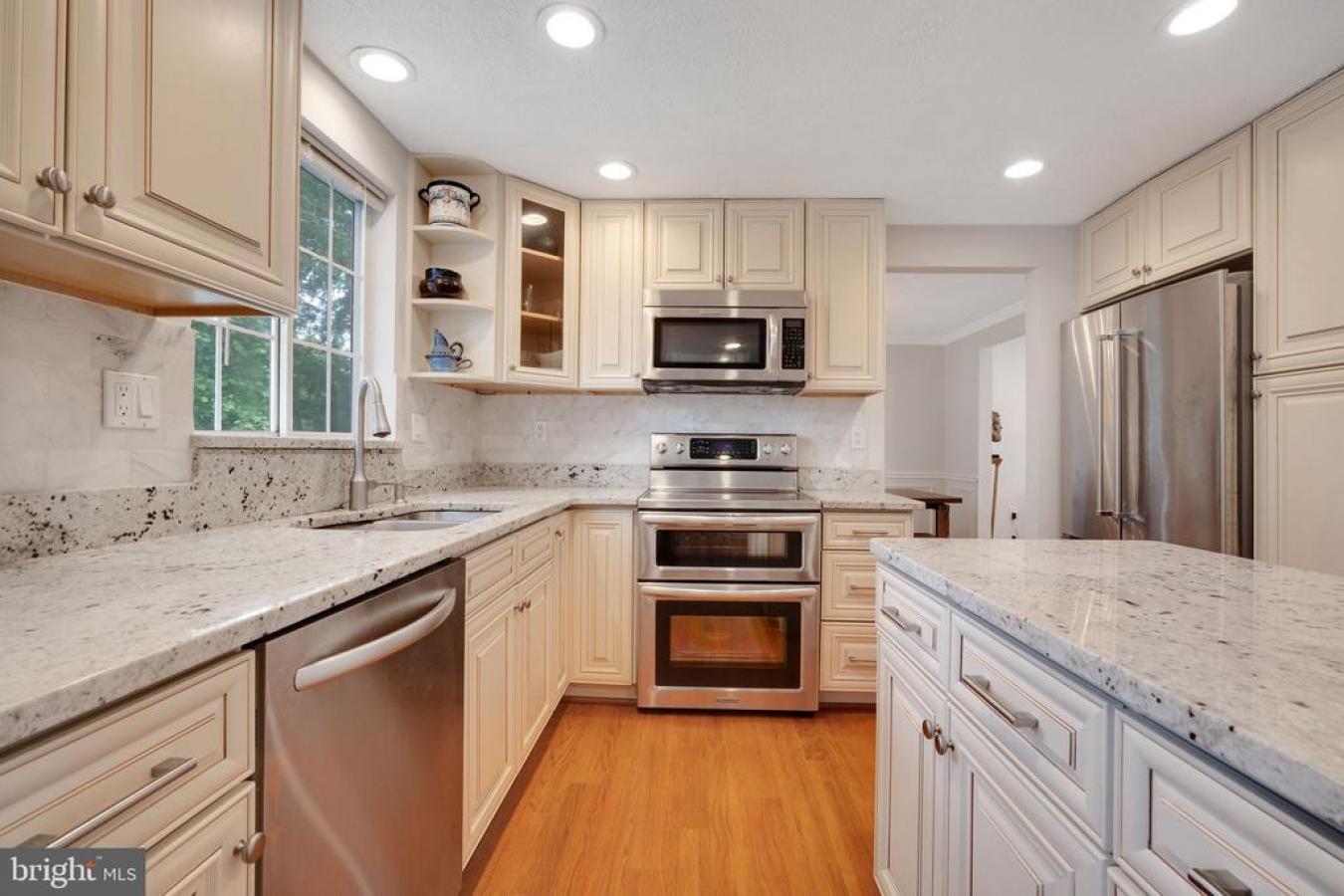 Great Falls, Virginia, 22066, United States, 5 Bedrooms Bedrooms, ,3 BathroomsBathrooms,Residential,For Sale,1844447