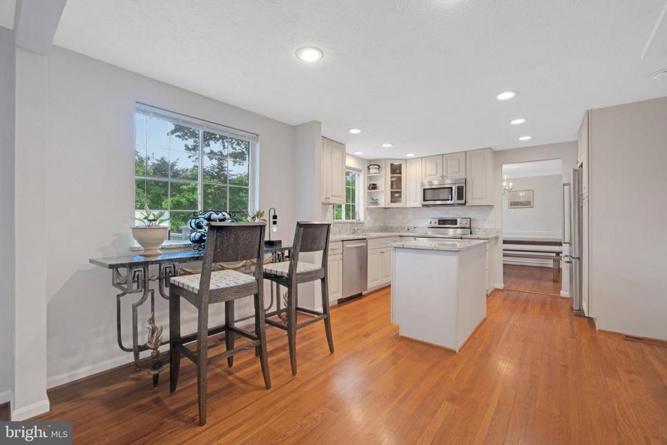 Great Falls, Virginia, 22066, United States, 5 Bedrooms Bedrooms, ,3 BathroomsBathrooms,Residential,For Sale,1844447