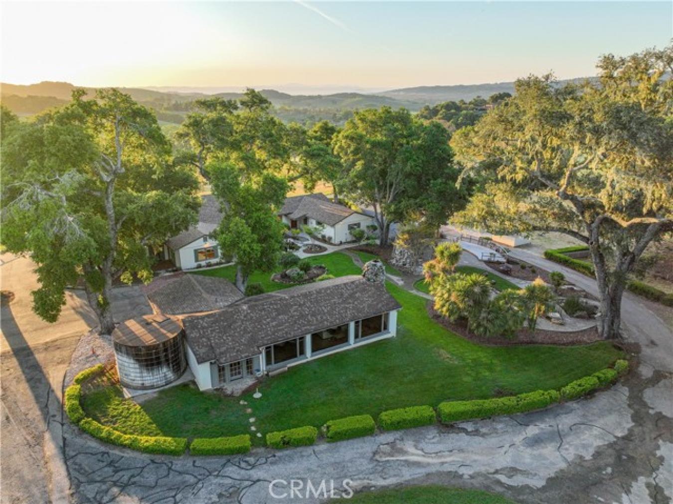 Paso Robles, California, 93446, United States, 7 Bedrooms Bedrooms, ,5 BathroomsBathrooms,Residential,For Sale,1844446