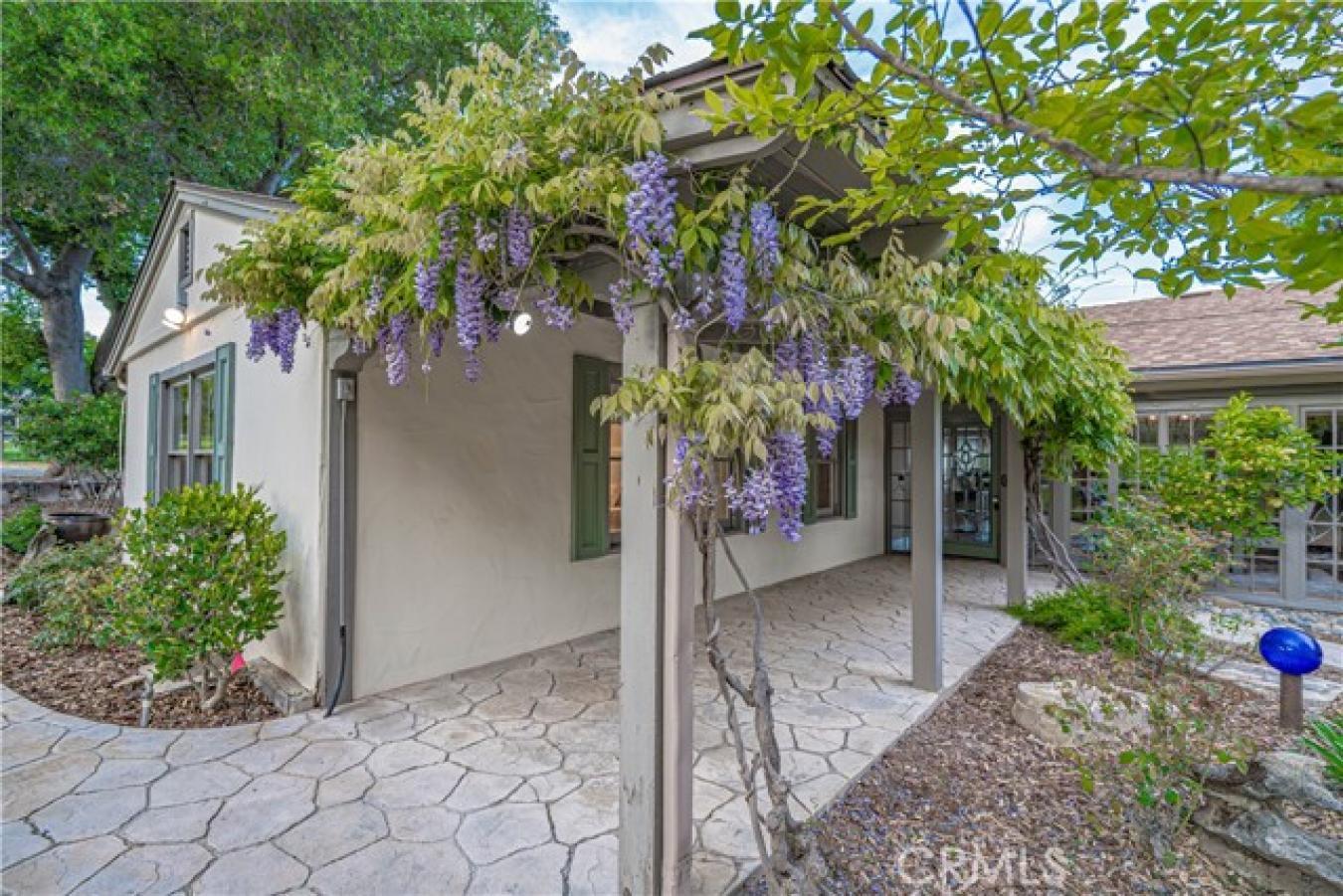 Paso Robles, California, 93446, United States, 7 Bedrooms Bedrooms, ,5 BathroomsBathrooms,Residential,For Sale,1844446