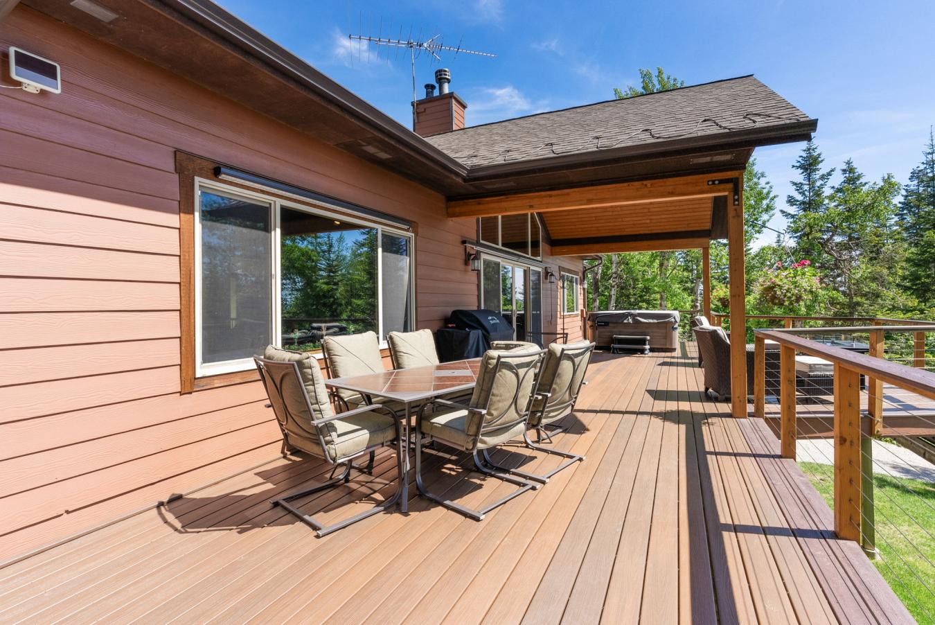 Rathdrum, Kootenai, 83858, United States, 5 Bedrooms Bedrooms, ,3 BathroomsBathrooms,Residential,For Sale,1996549