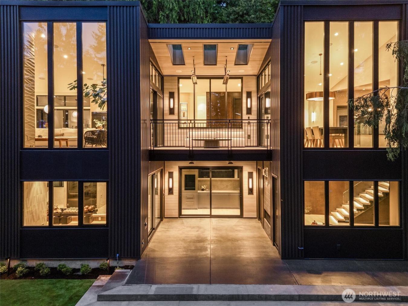 Bellevue, Washington, 98004, United States, 6 Bedrooms Bedrooms, ,7 BathroomsBathrooms,Residential,For Sale,1844440