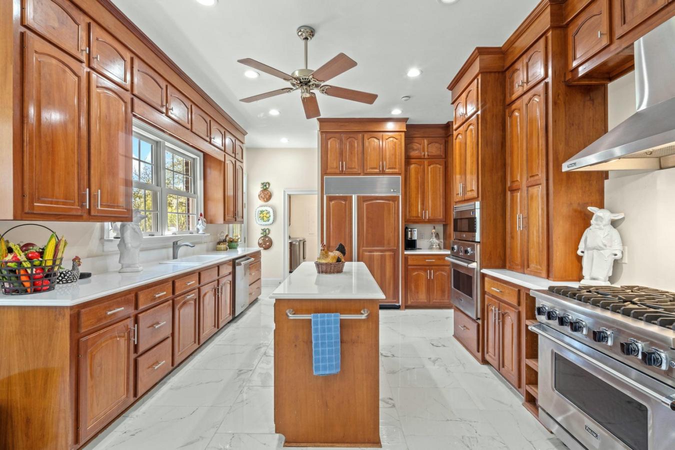 Johns Island, Charleston, 29455, United States, 5 Bedrooms Bedrooms, ,6 BathroomsBathrooms,Residential,For Sale,1841163
