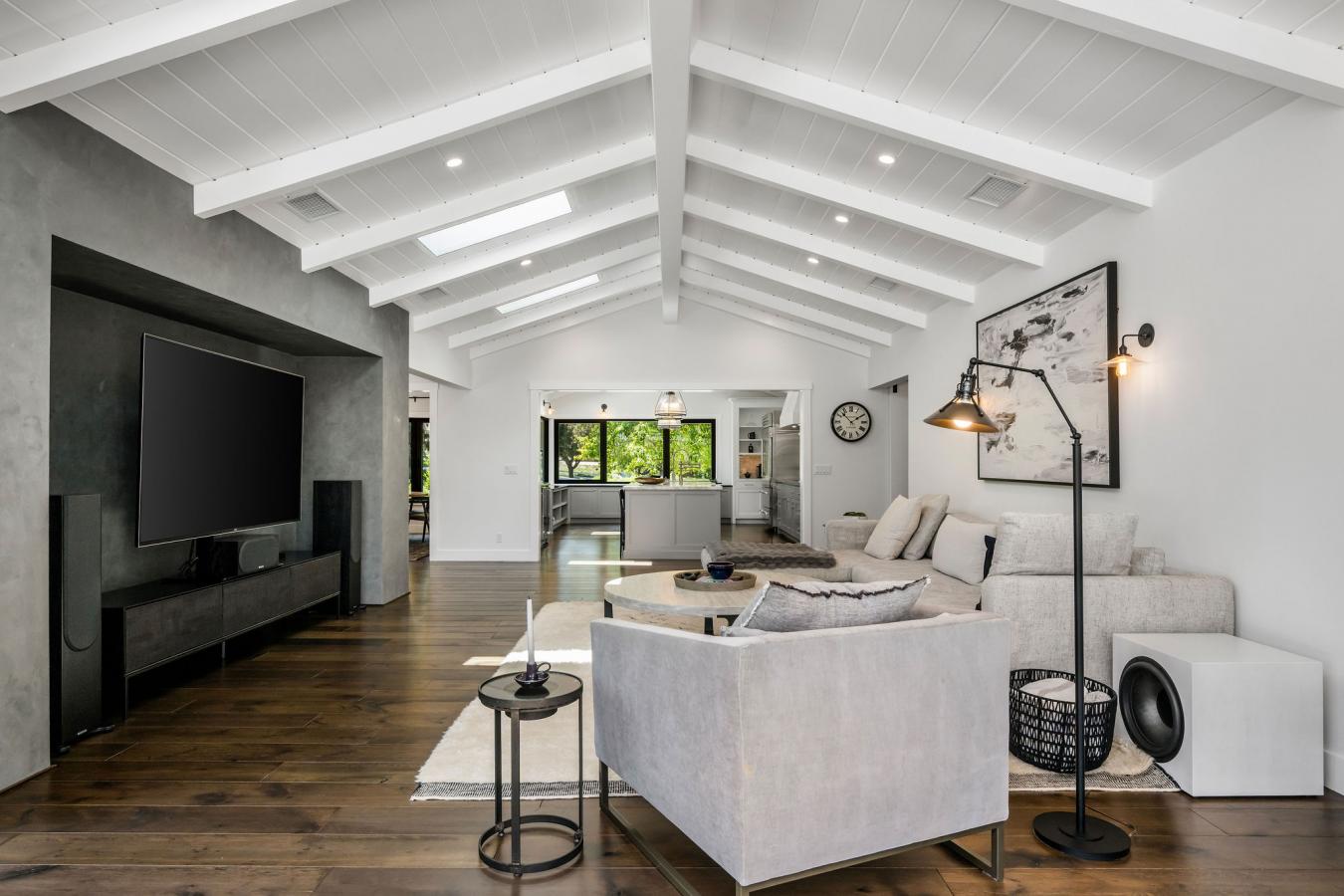 Hidden Hills, California, 91302, United States, 6 Bedrooms Bedrooms, ,8 BathroomsBathrooms,Residential,For Sale,1938519