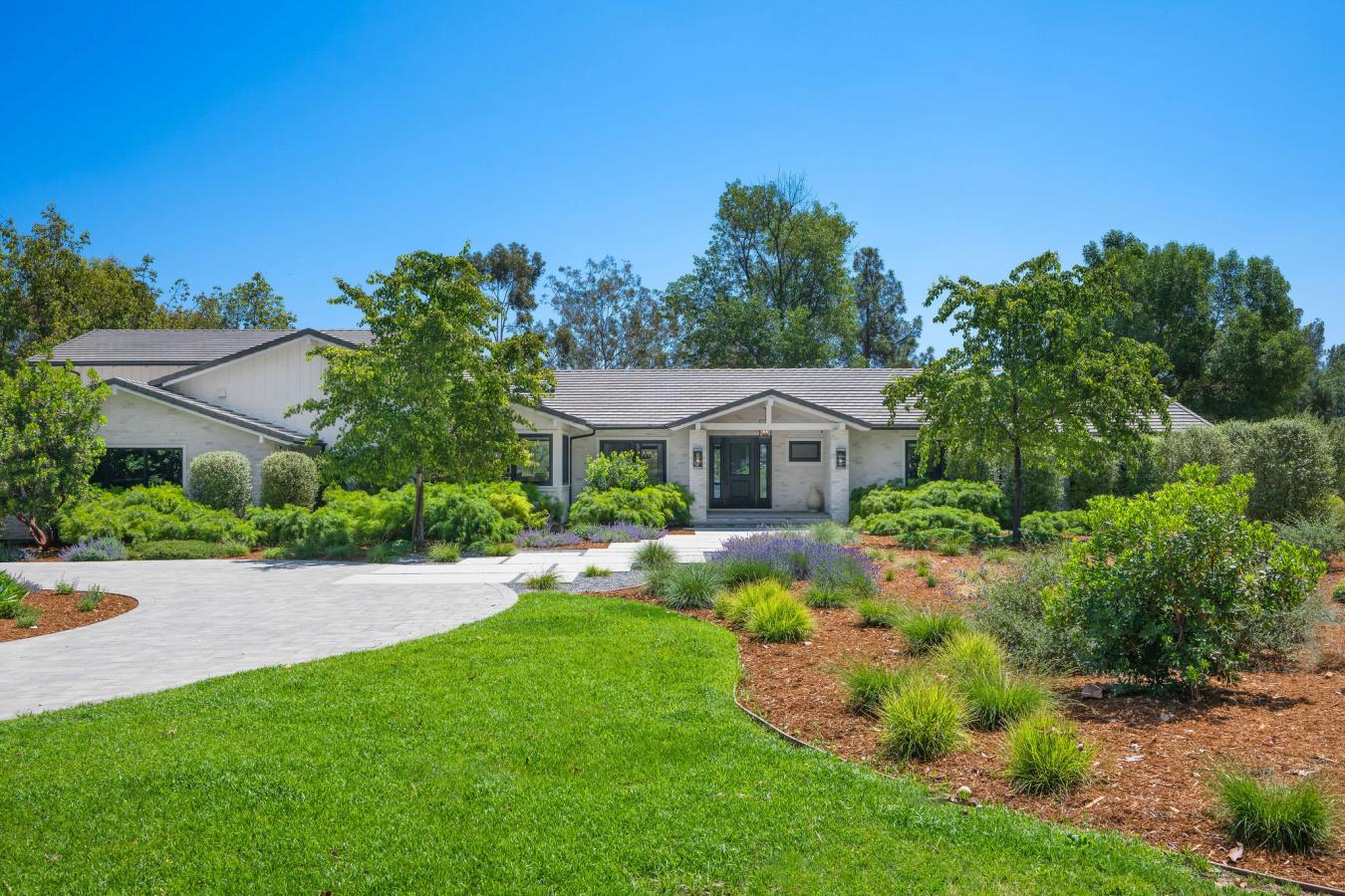 Hidden Hills, California, 91302, United States, 6 Bedrooms Bedrooms, ,8 BathroomsBathrooms,Residential,For Sale,1938519