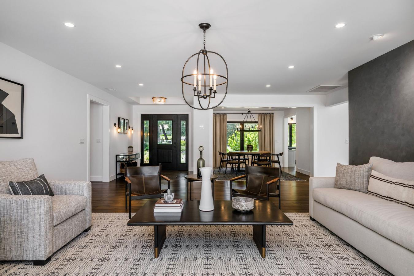 Hidden Hills, California, 91302, United States, 6 Bedrooms Bedrooms, ,8 BathroomsBathrooms,Residential,For Sale,1938519