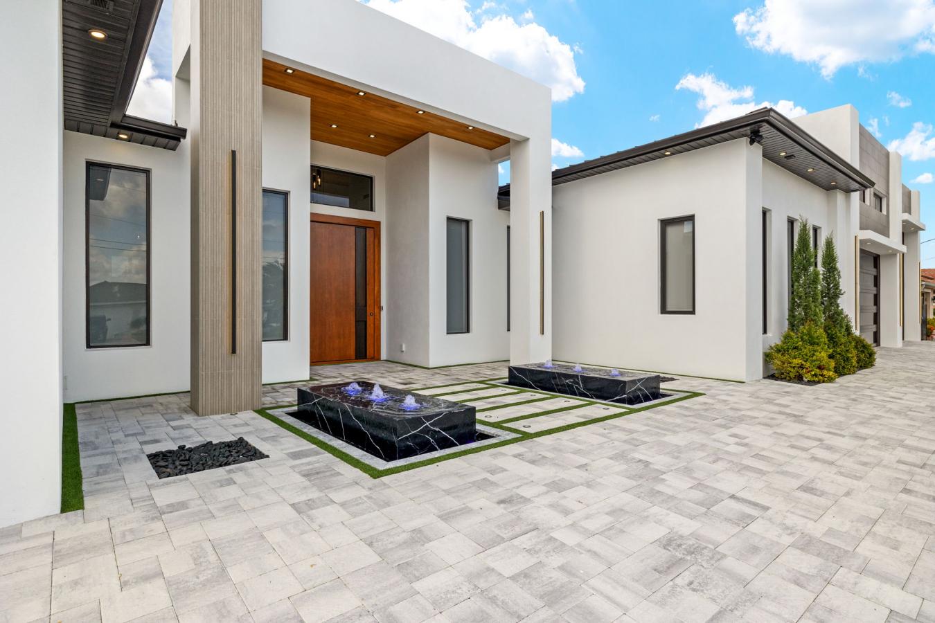 Cape Coral, Lee, 33991, United States, 6 Bedrooms Bedrooms, ,5 BathroomsBathrooms,Residential,For Sale,1858633