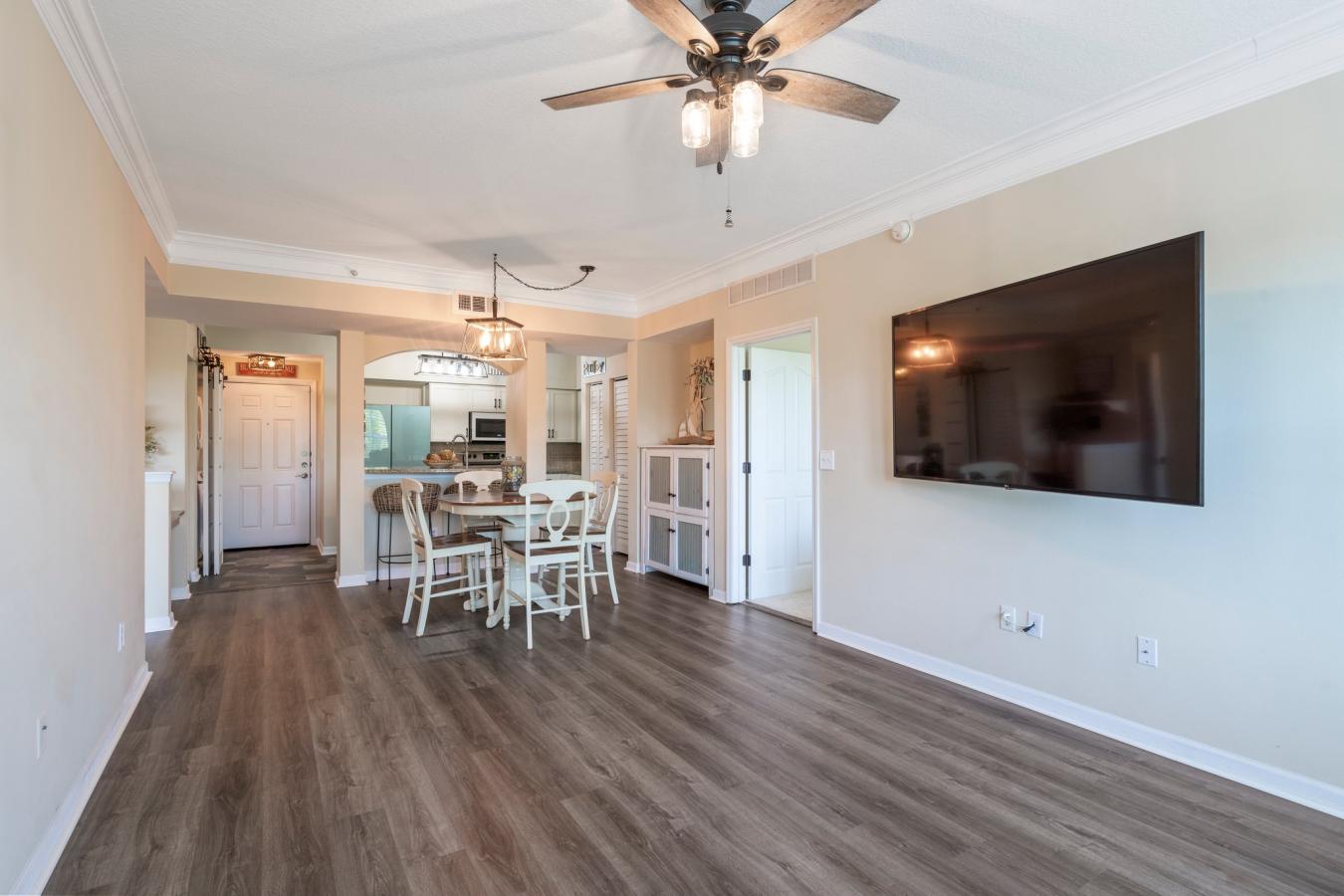 Welcome home to this Beautifully updated condo situated right in St. J – image 19