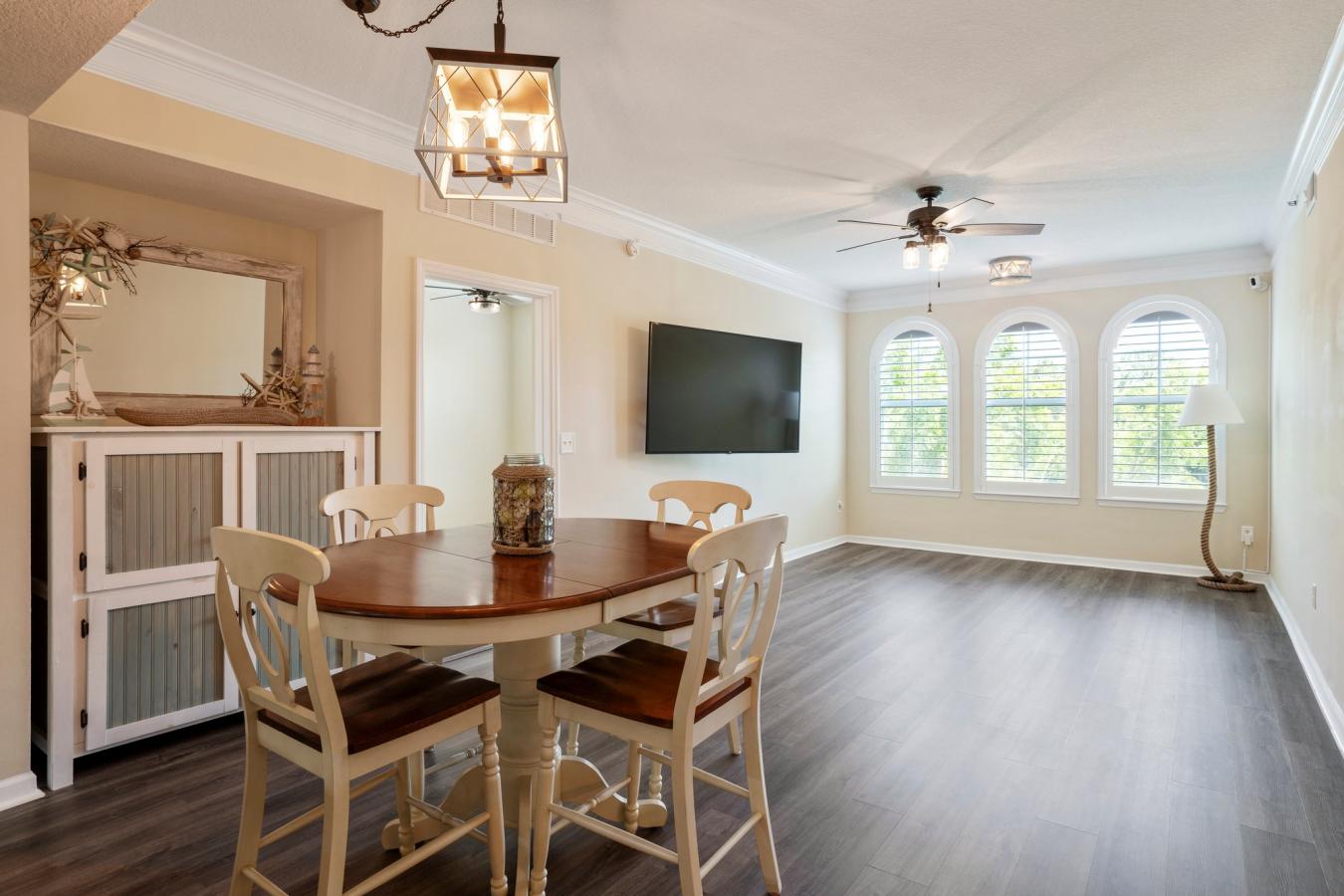 Welcome home to this Beautifully updated condo situated right in St. J – image 16