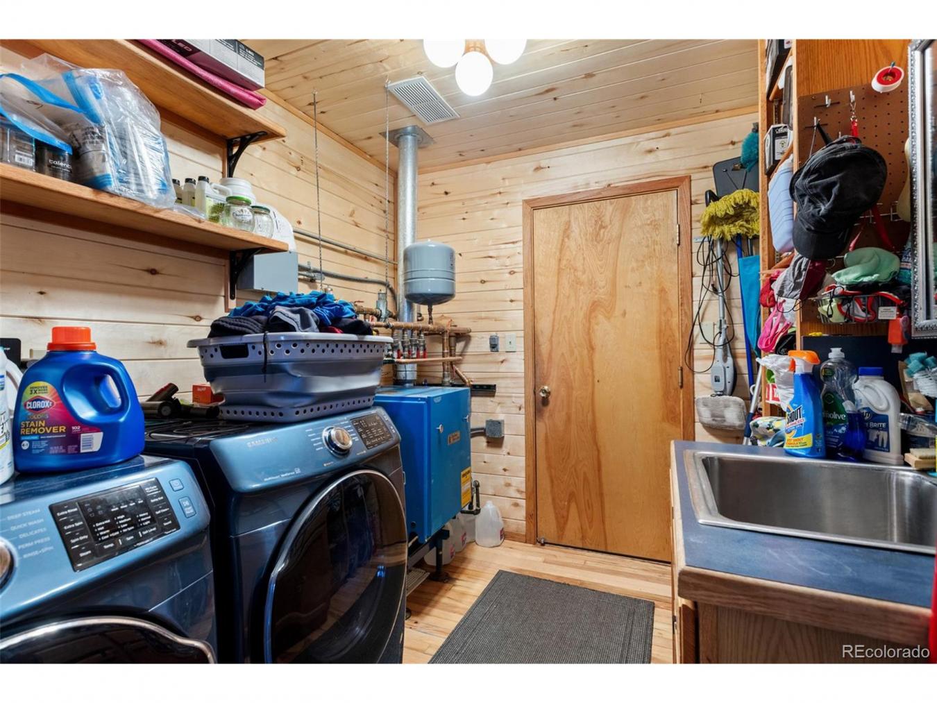 Boulder, Colorado, 80302, United States, 3 Bedrooms Bedrooms, ,2 BathroomsBathrooms,Residential,For Sale,1858627
