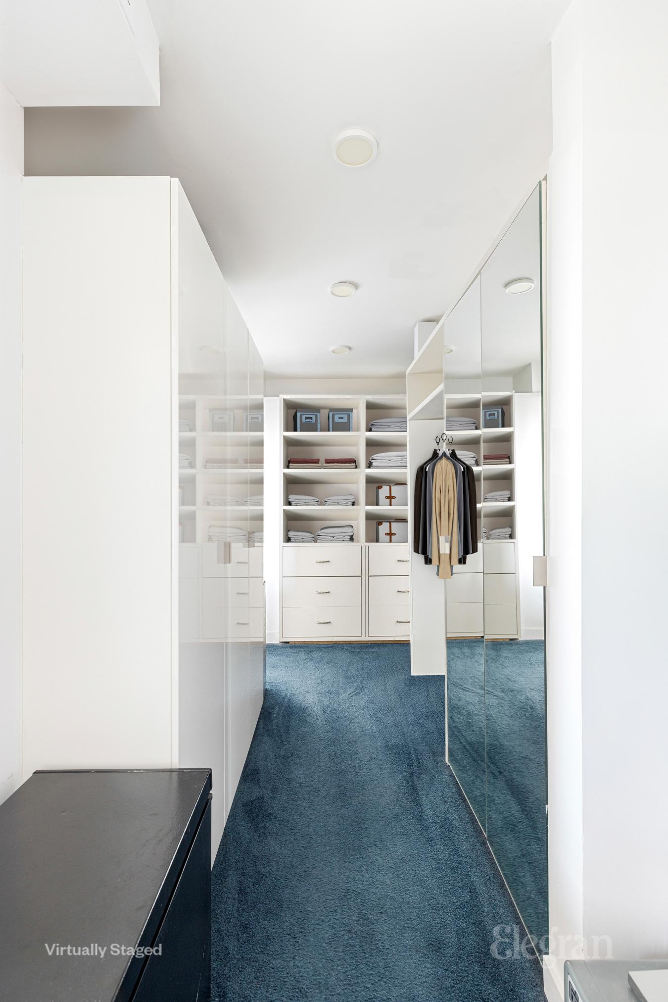 New York, New York, 10001, United States, 4 Bedrooms Bedrooms, ,2 BathroomsBathrooms,Residential,For Sale,1841147