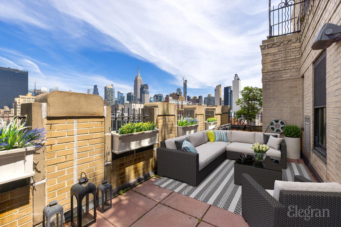 New York, New York, 10001, United States, 4 Bedrooms Bedrooms, ,2 BathroomsBathrooms,Residential,For Sale,1841147