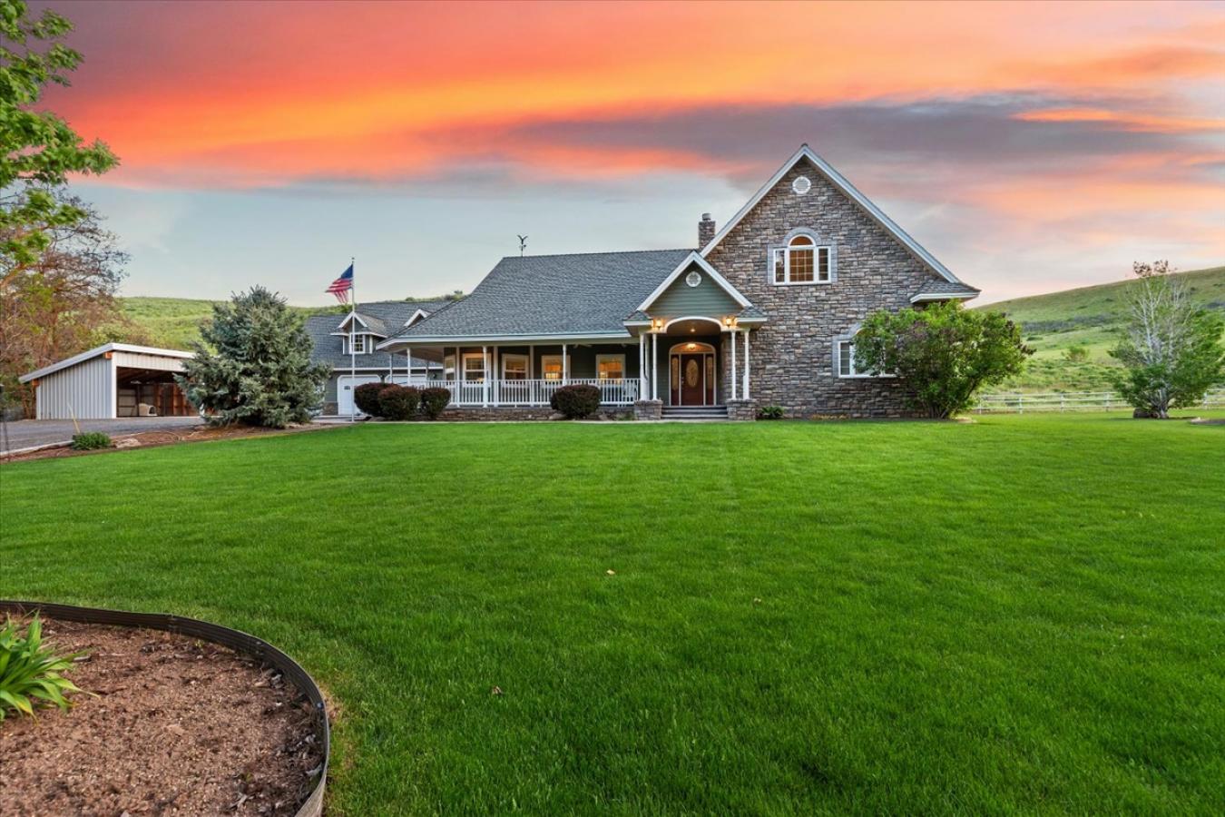 Cambridge, Washington, 83610, United States, 4 Bedrooms Bedrooms, ,3 BathroomsBathrooms,Residential,For Sale,1858623