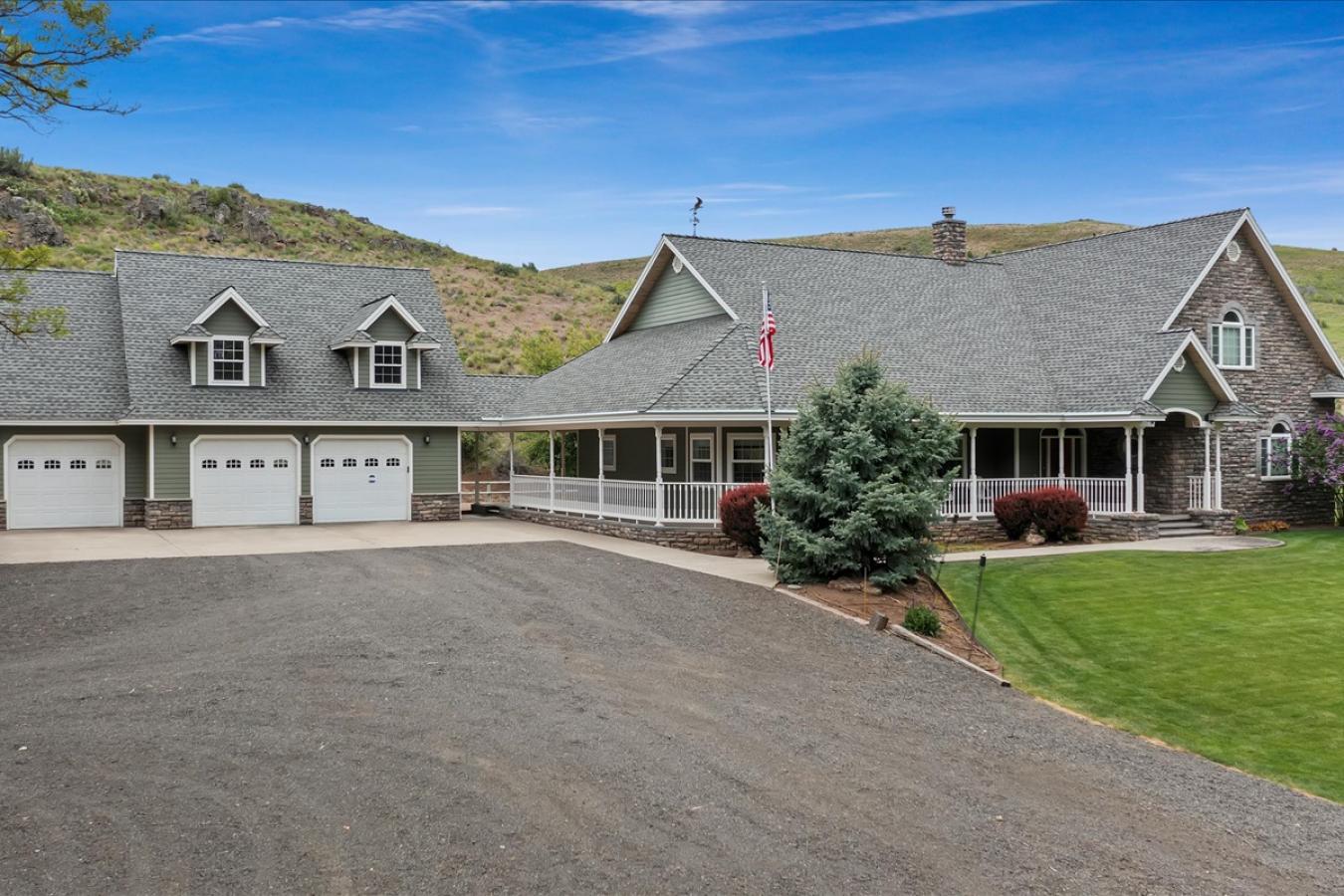 Cambridge, Washington, 83610, United States, 4 Bedrooms Bedrooms, ,3 BathroomsBathrooms,Residential,For Sale,1858623