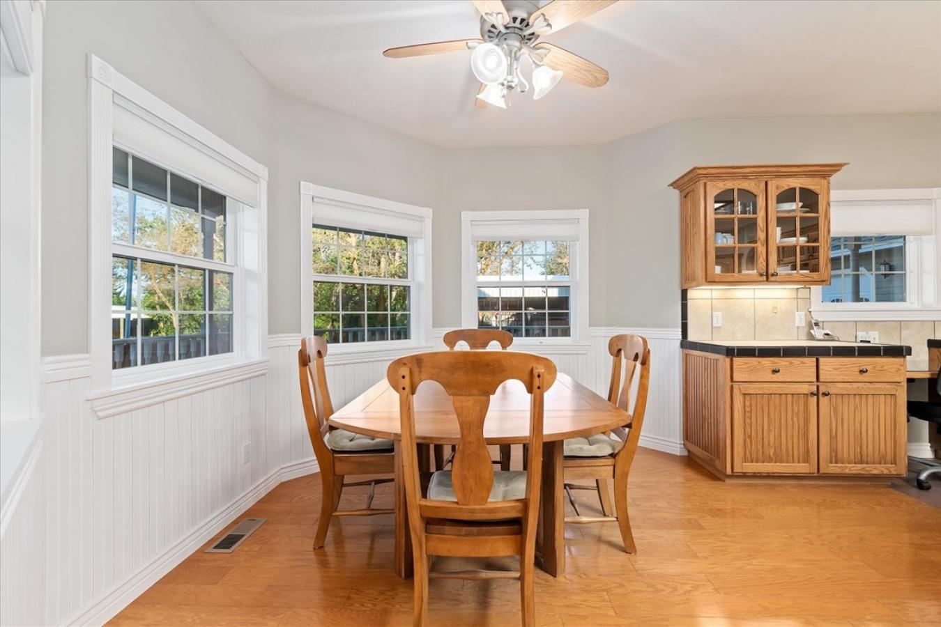 Cambridge, Washington, 83610, United States, 4 Bedrooms Bedrooms, ,3 BathroomsBathrooms,Residential,For Sale,1858623