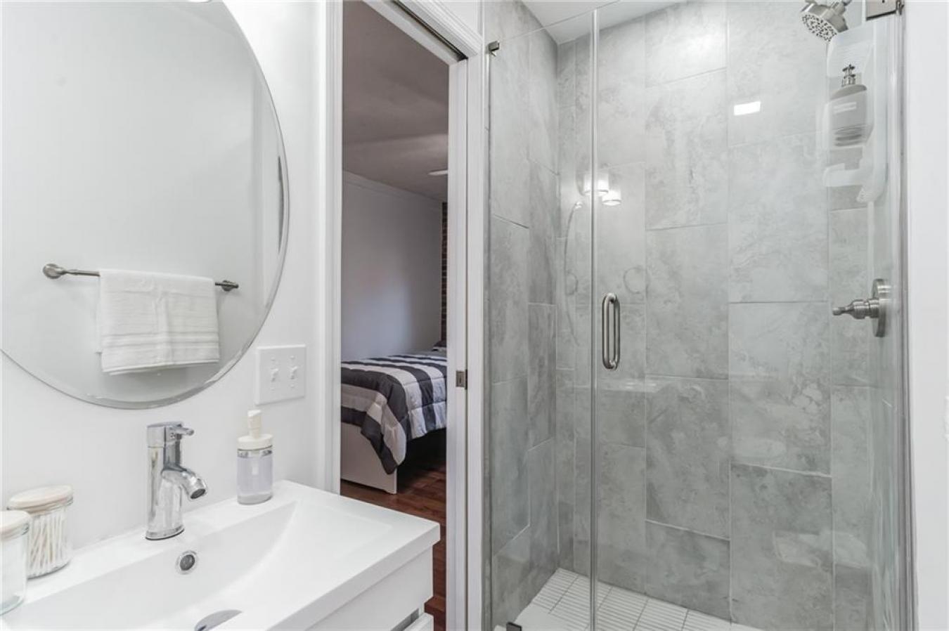 Atlanta, Georgia, 30308, United States, 2 Bedrooms Bedrooms, ,2 BathroomsBathrooms,Residential,For Sale,1858621