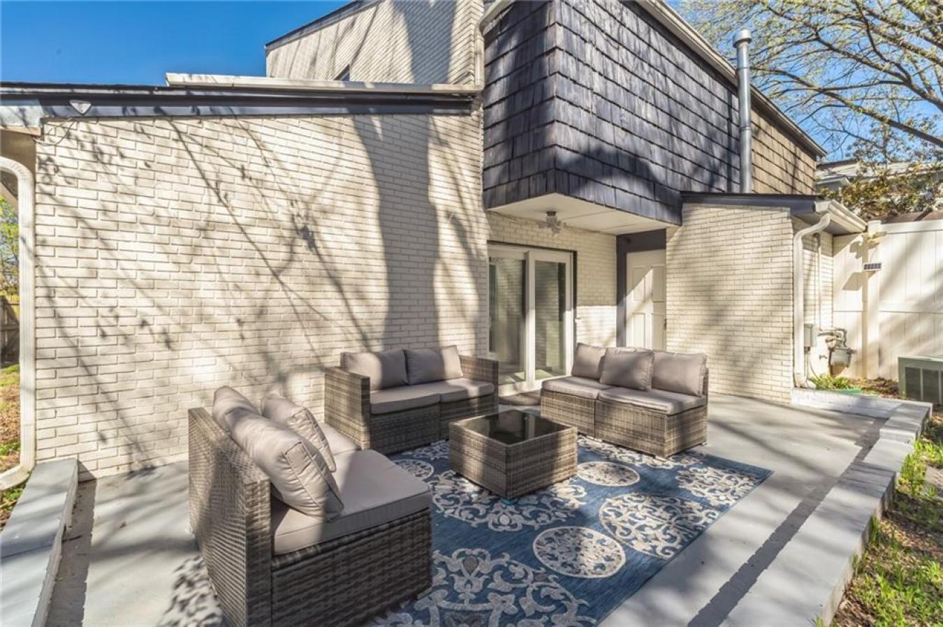 Atlanta, Georgia, 30308, United States, 2 Bedrooms Bedrooms, ,2 BathroomsBathrooms,Residential,For Sale,1858621