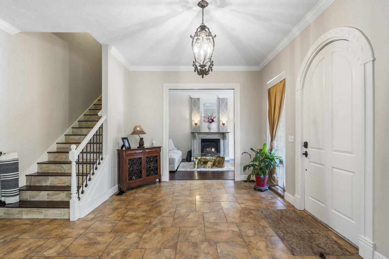 Branson, Taney, 65616, United States, 5 Bedrooms Bedrooms, ,3 BathroomsBathrooms,Residential,For Sale,1858619