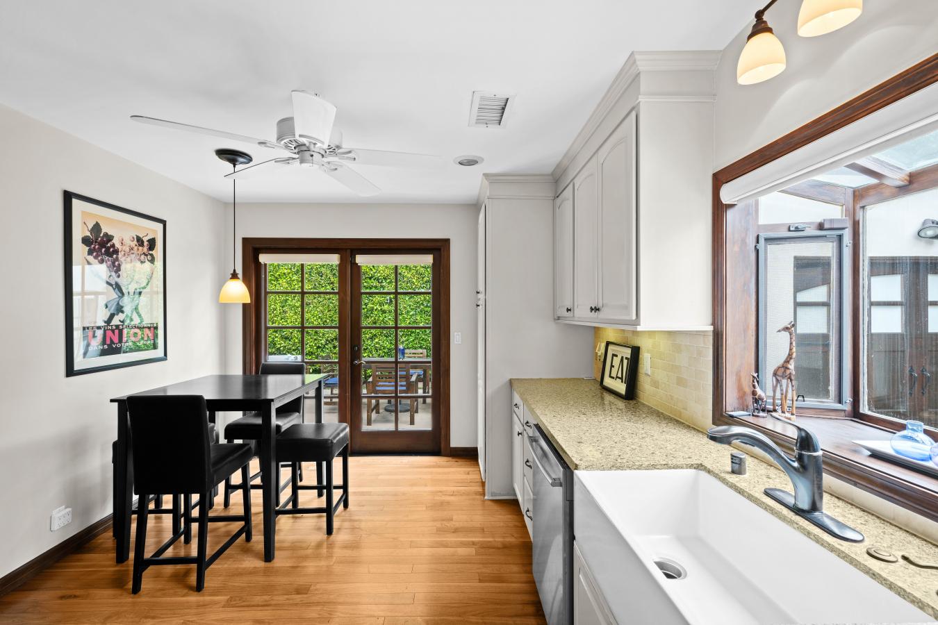 West Hollywood, California, 90046, United States, 3 Bedrooms Bedrooms, ,2 BathroomsBathrooms,Residential,For Sale,1858617