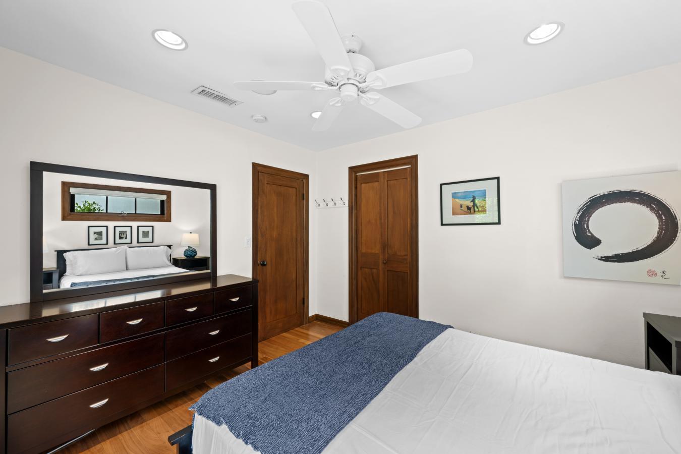 West Hollywood, California, 90046, United States, 3 Bedrooms Bedrooms, ,2 BathroomsBathrooms,Residential,For Sale,1858617