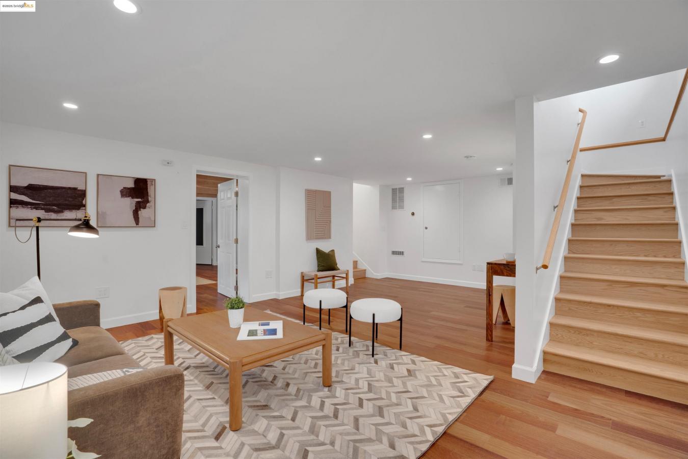 El Cerrito, California, 94530, United States, 4 Bedrooms Bedrooms, ,2 BathroomsBathrooms,Residential,For Sale,1858615