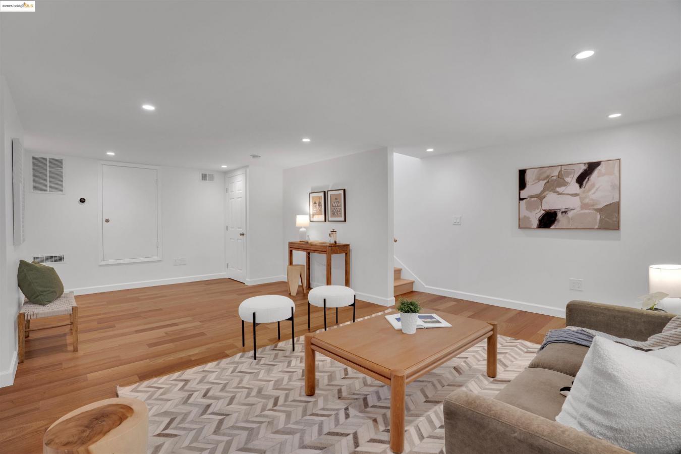 El Cerrito, California, 94530, United States, 4 Bedrooms Bedrooms, ,2 BathroomsBathrooms,Residential,For Sale,1858615