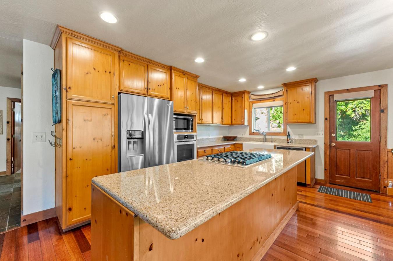 Placerville, California, 95667, United States, 4 Bedrooms Bedrooms, ,3 BathroomsBathrooms,Residential,For Sale,1858614