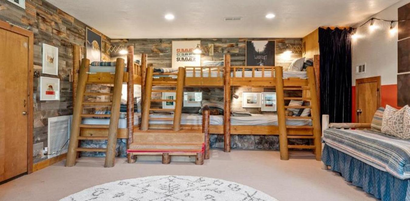 Placerville, California, 95667, United States, 4 Bedrooms Bedrooms, ,3 BathroomsBathrooms,Residential,For Sale,1858614