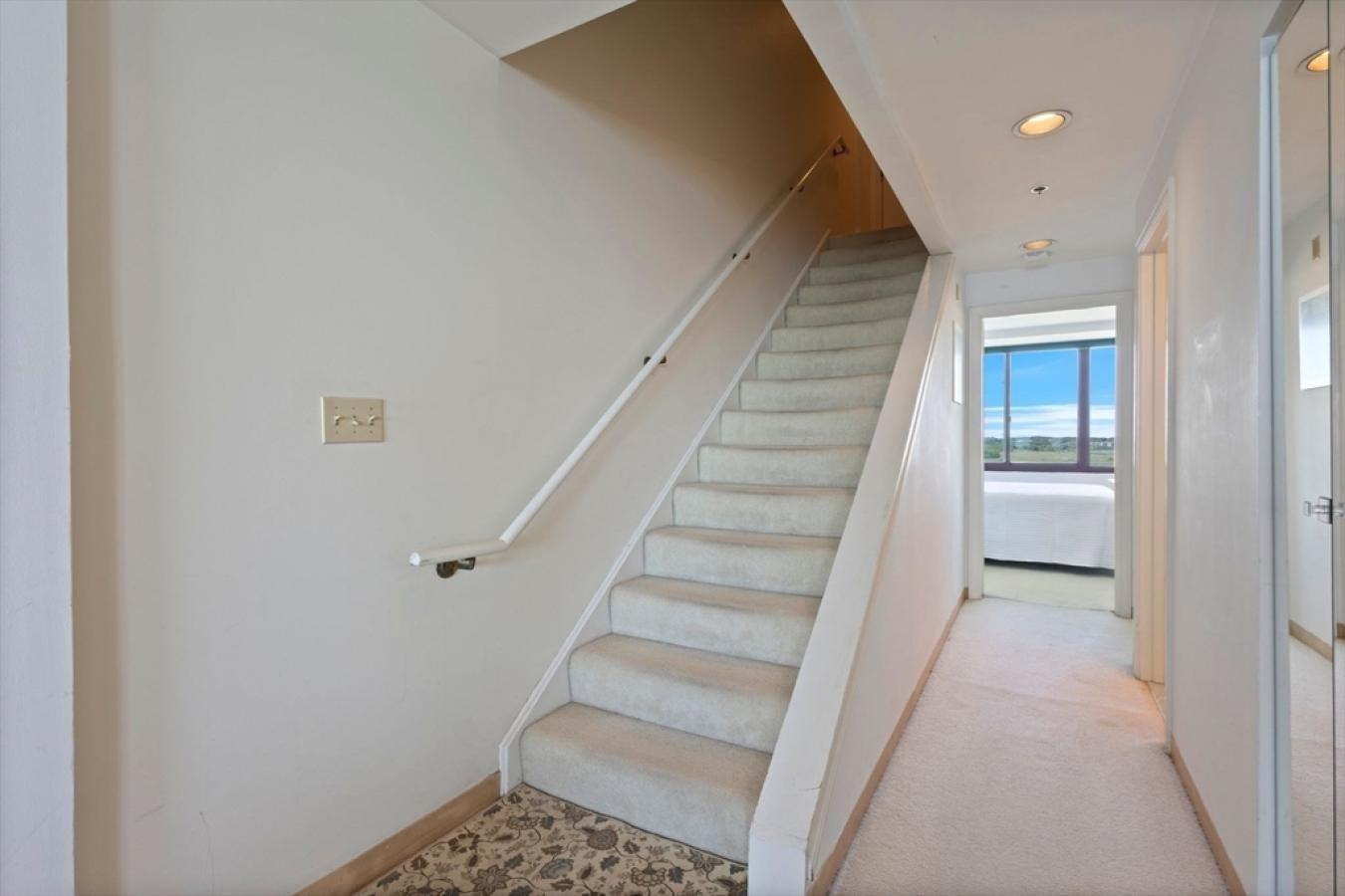 Revere, Massachusetts, 02151, United States, 2 Bedrooms Bedrooms, ,2 BathroomsBathrooms,Residential,For Sale,1858611