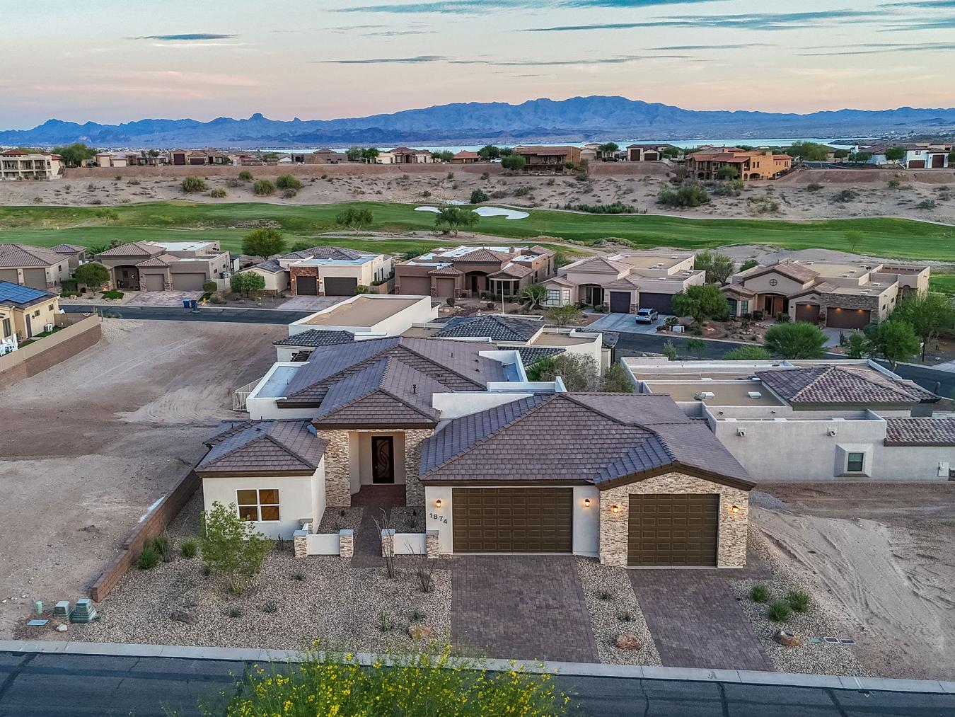 Lake Havasu City, Arizona, 86404, United States, 4 Bedrooms Bedrooms, ,4 BathroomsBathrooms,Residential,For Sale,1858608