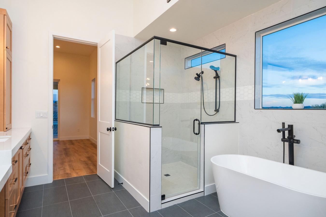 Lake Havasu City, Arizona, 86404, United States, 4 Bedrooms Bedrooms, ,4 BathroomsBathrooms,Residential,For Sale,1858608