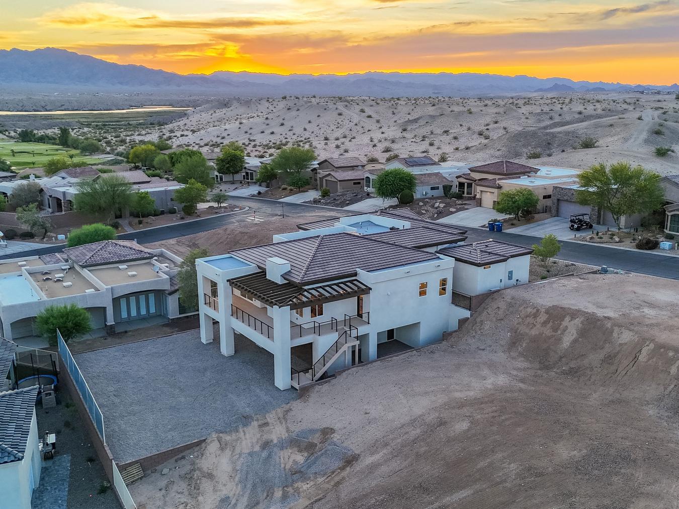 Lake Havasu City, Arizona, 86404, United States, 4 Bedrooms Bedrooms, ,4 BathroomsBathrooms,Residential,For Sale,1858608