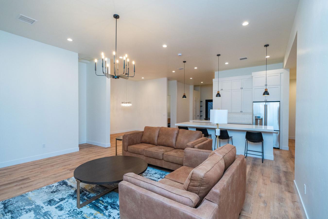 Lake Havasu City, Arizona, 86404, United States, 4 Bedrooms Bedrooms, ,4 BathroomsBathrooms,Residential,For Sale,1858608