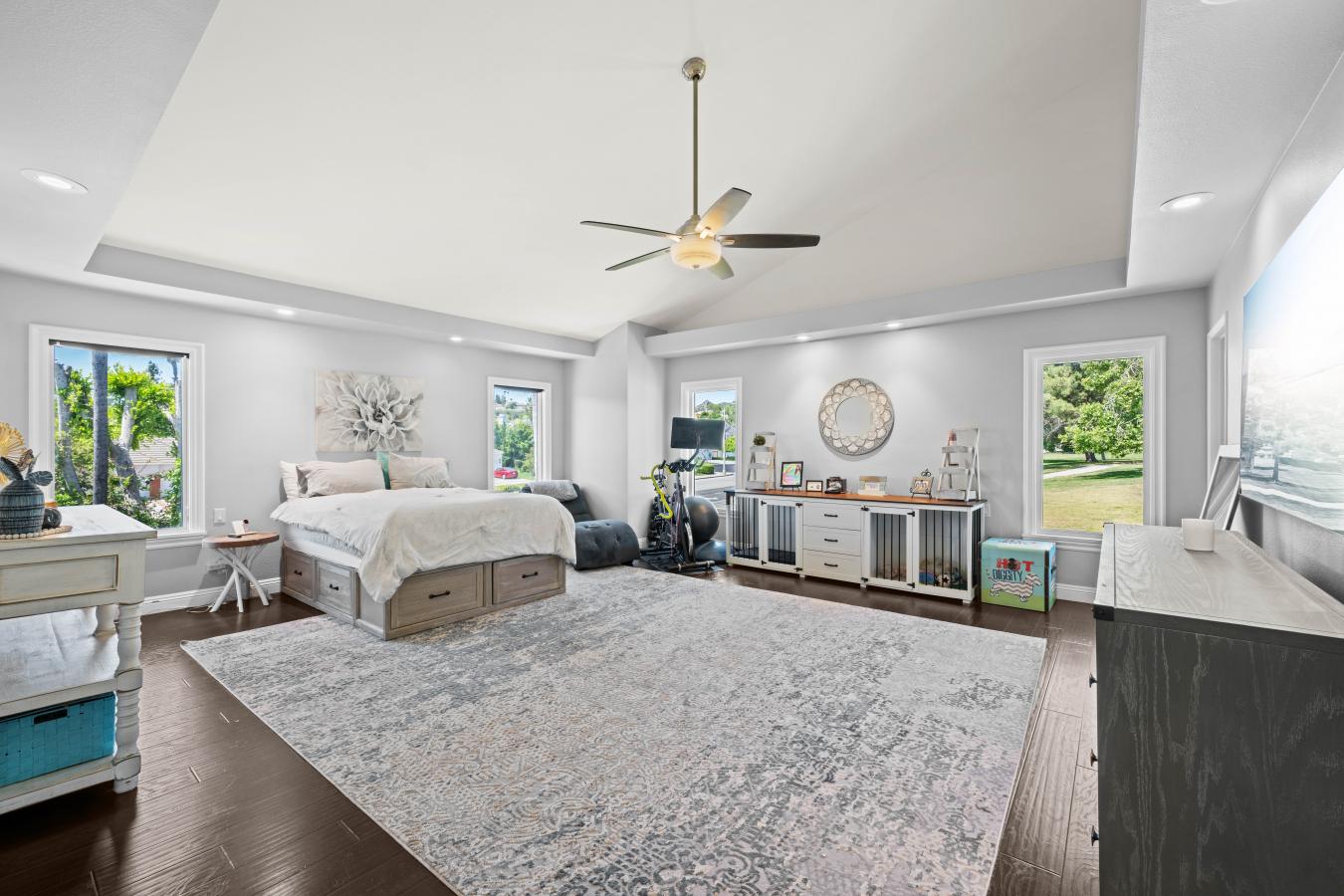 West Hills, California, 91304, United States, 5 Bedrooms Bedrooms, ,3 BathroomsBathrooms,Residential,For Sale,1858603