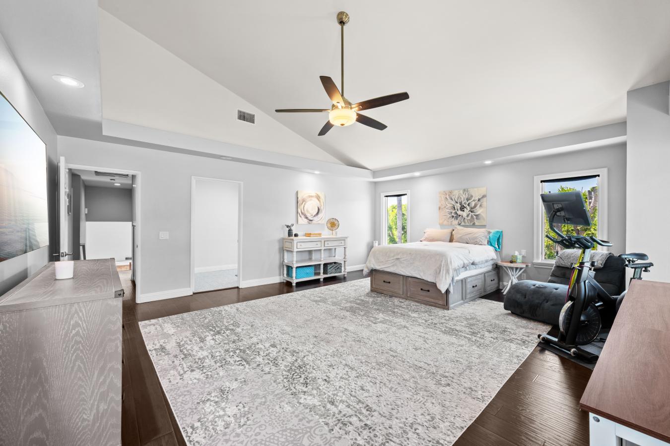 West Hills, California, 91304, United States, 5 Bedrooms Bedrooms, ,3 BathroomsBathrooms,Residential,For Sale,1858603