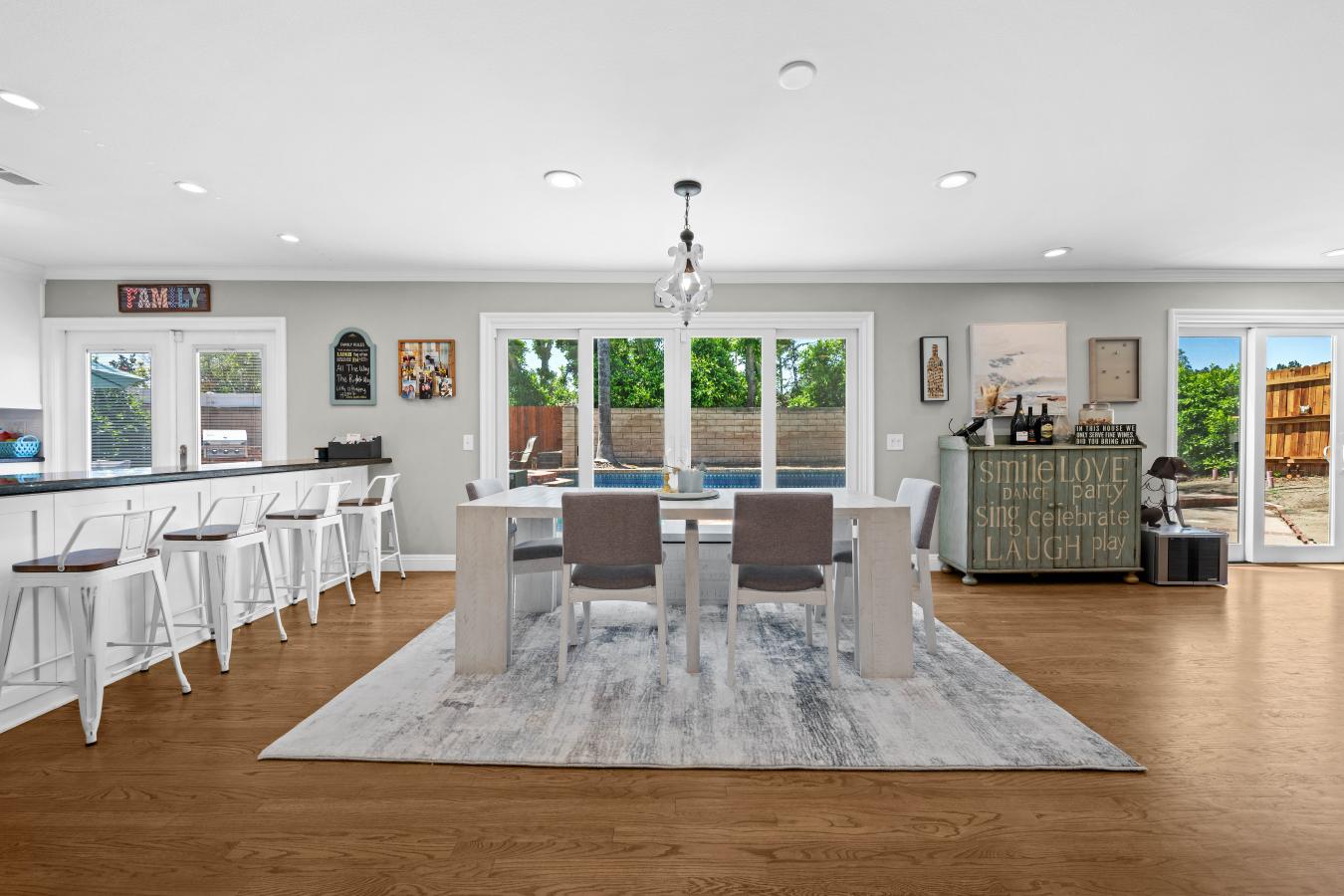 West Hills, California, 91304, United States, 5 Bedrooms Bedrooms, ,3 BathroomsBathrooms,Residential,For Sale,1858603