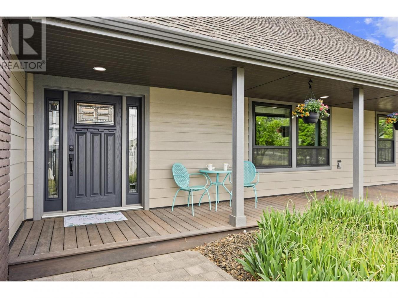 Kamloops, BC, V1S2A2, United States, 5 Bedrooms Bedrooms, ,Residential,For Sale,1858601