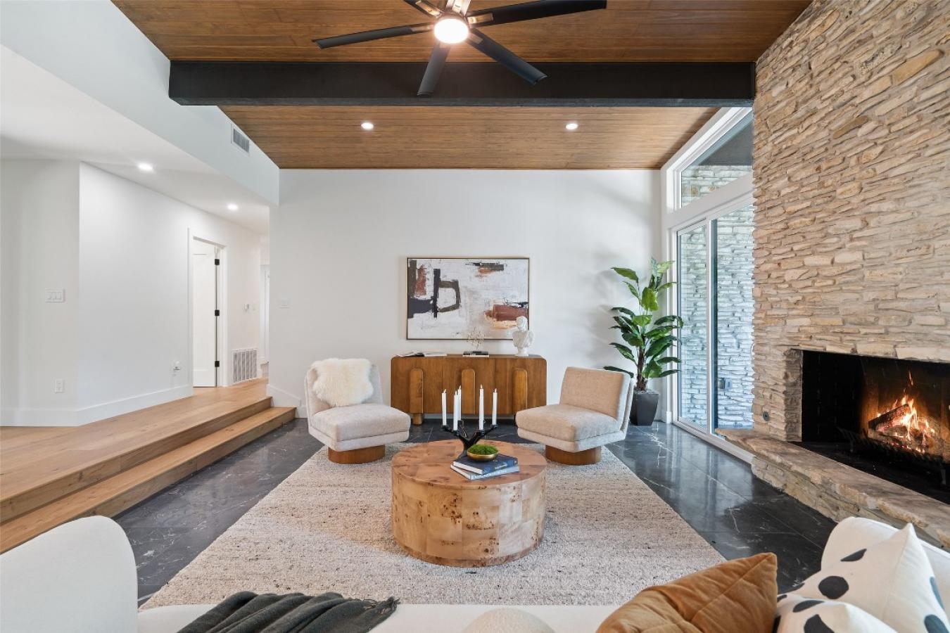 Austin, Texas, 78731, United States, 4 Bedrooms Bedrooms, ,2 BathroomsBathrooms,Residential,For Sale,1858598