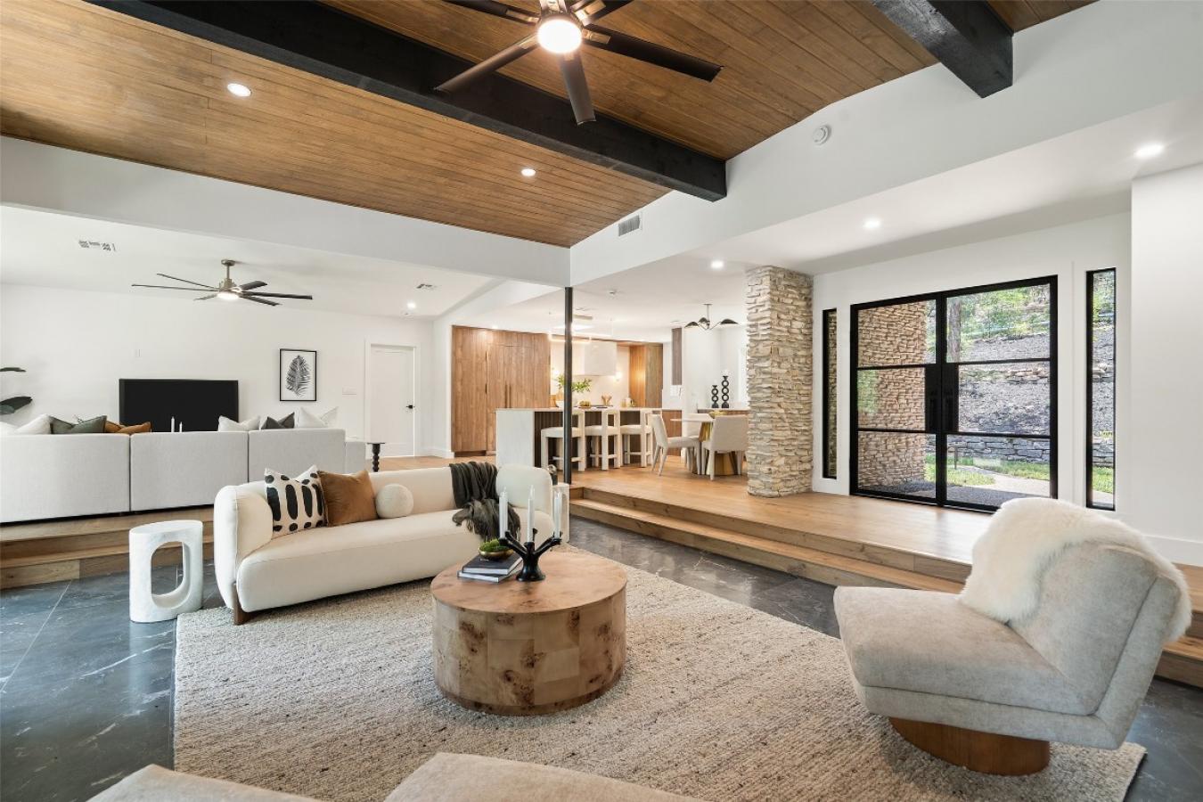 Austin, Texas, 78731, United States, 4 Bedrooms Bedrooms, ,2 BathroomsBathrooms,Residential,For Sale,1858598