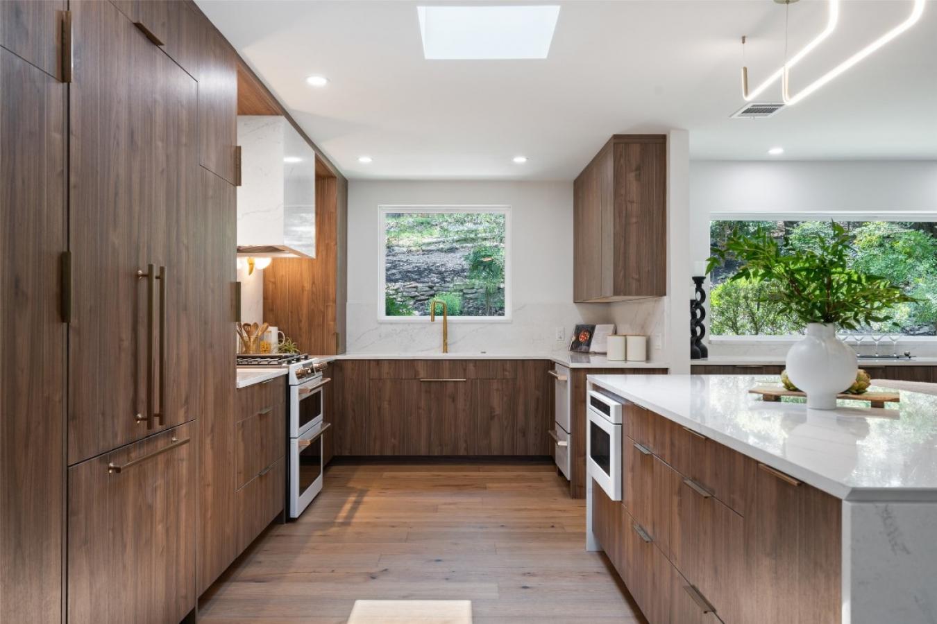 Austin, Texas, 78731, United States, 4 Bedrooms Bedrooms, ,2 BathroomsBathrooms,Residential,For Sale,1858598