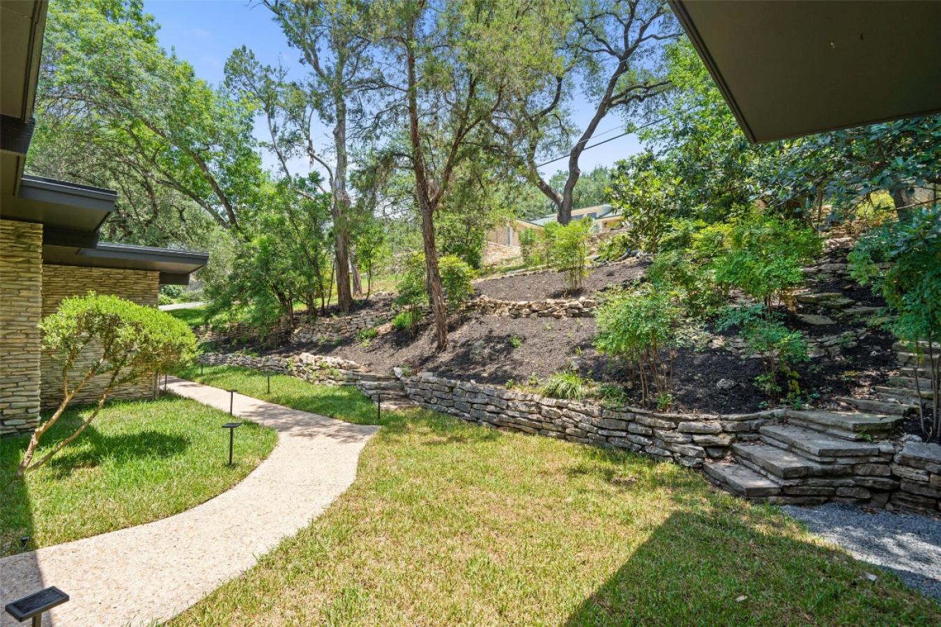 Austin, Texas, 78731, United States, 4 Bedrooms Bedrooms, ,2 BathroomsBathrooms,Residential,For Sale,1858598