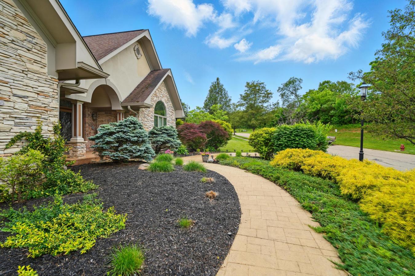 South Lebanon, Ohio, 45065, United States, 4 Bedrooms Bedrooms, ,3 BathroomsBathrooms,Residential,For Sale,1843237