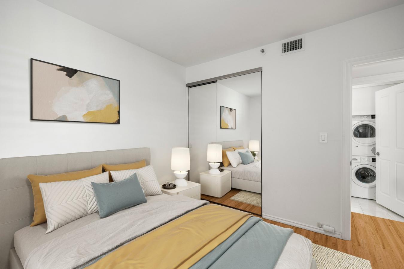 Santa Monica, Los Angeles, 90405, United States, 2 Bedrooms Bedrooms, ,1 BathroomBathrooms,Residential,For Sale,1858593