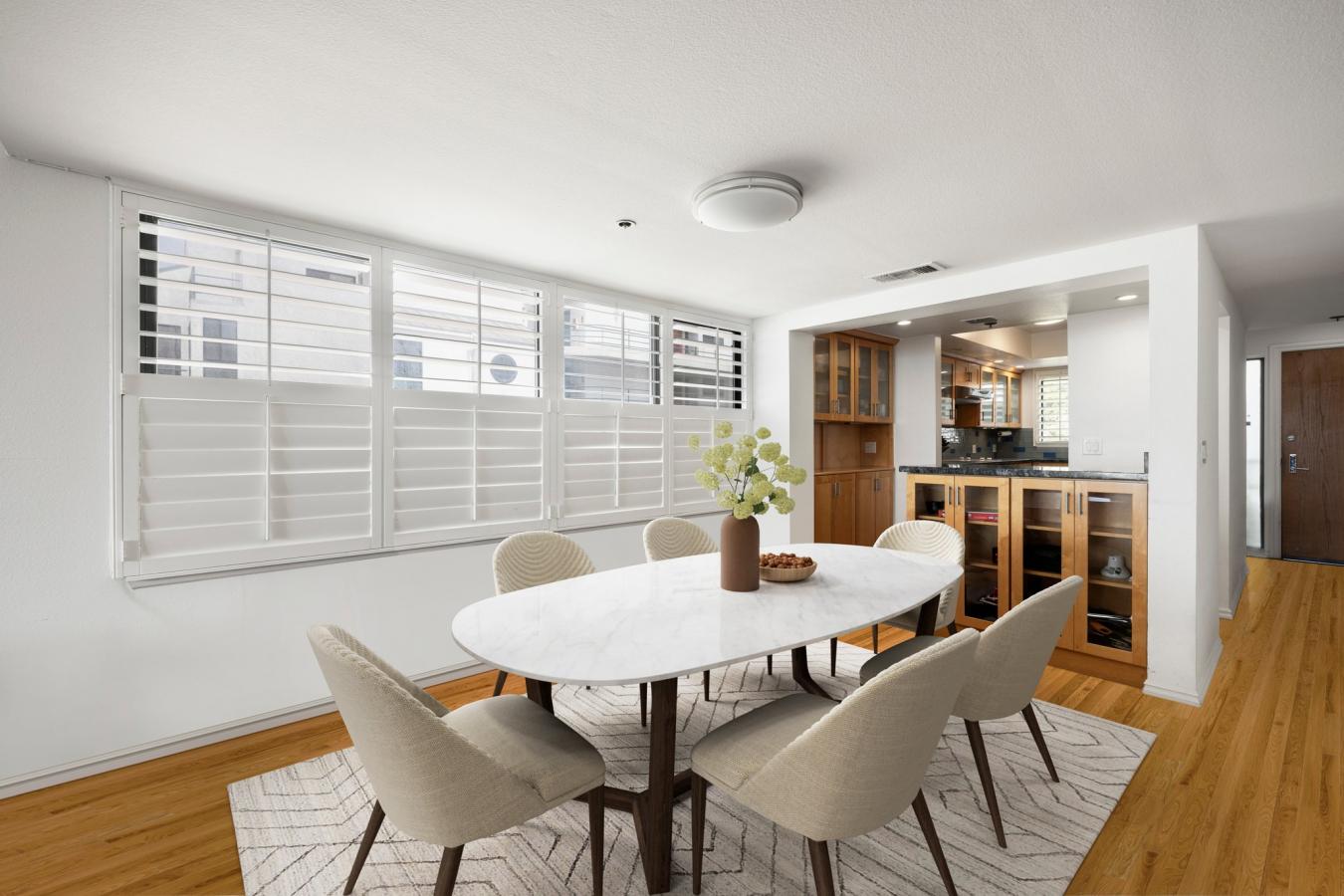 Santa Monica, Los Angeles, 90405, United States, 2 Bedrooms Bedrooms, ,1 BathroomBathrooms,Residential,For Sale,1858593